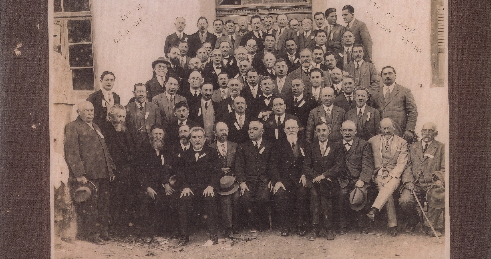1929